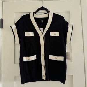 Ellen Tracy Black and Cream Buttoned Top